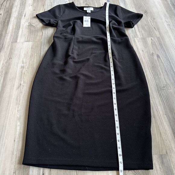 NWT Motherhood Maternity Black Textured Short Sleeved Dress Size Medium - Picture 5 of 8